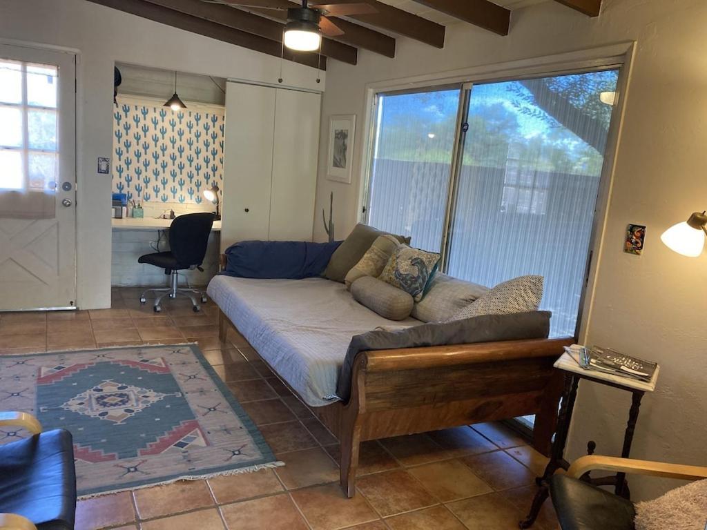 Casa Azul - Cute Centrally Located Adobe With Large Fenced Outdoor Living For Pets And Adults, Non-Smoking Tucson Exterior foto