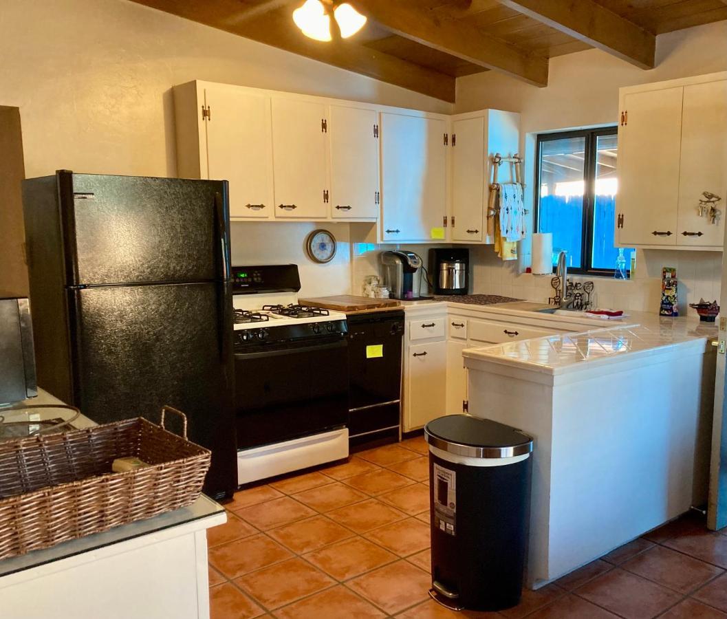 Casa Azul - Cute Centrally Located Adobe With Large Fenced Outdoor Living For Pets And Adults, Non-Smoking Tucson Exterior foto